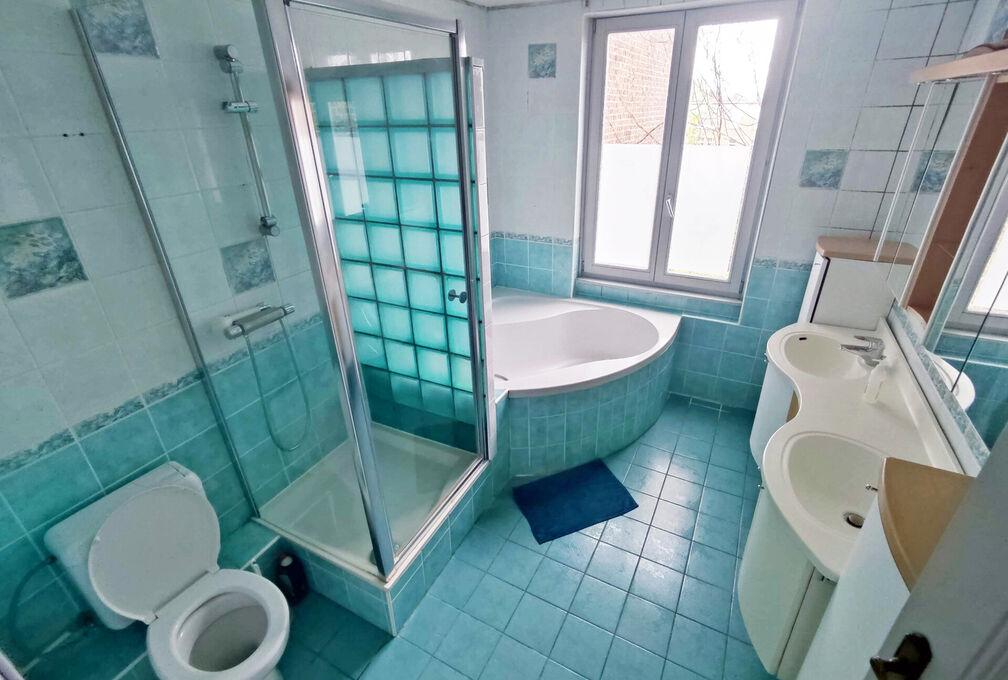 Apartment block for sale in Etterbeek