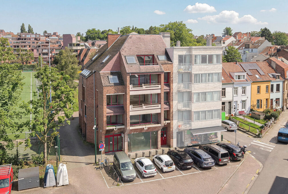 Apartment block for sale in Sint-Pieters-Woluwe
