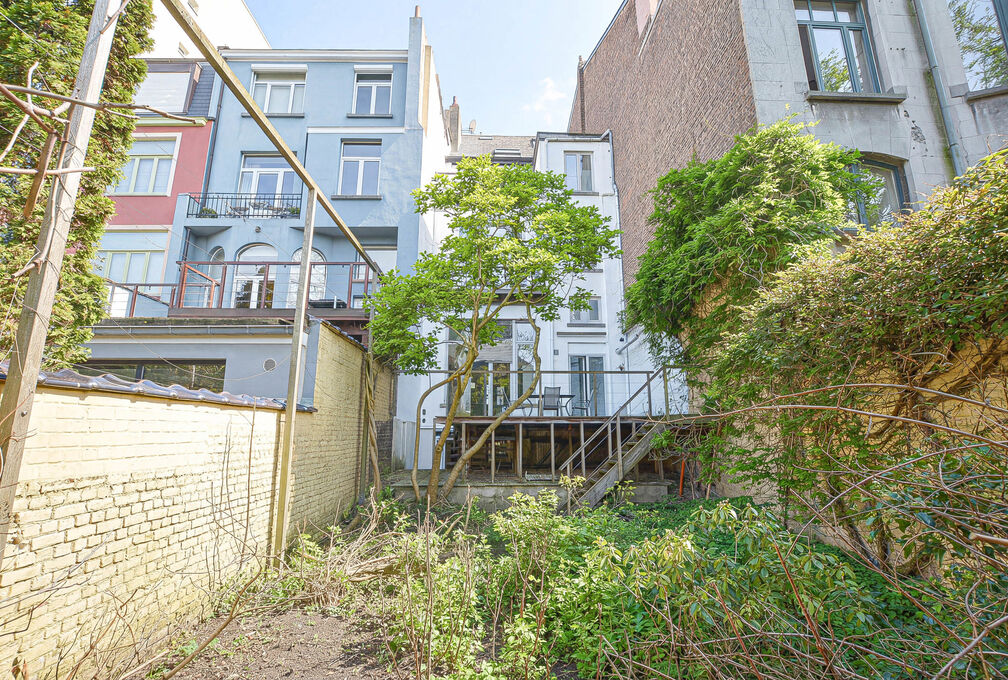 Appartementsgebouw te koop in Etterbeek