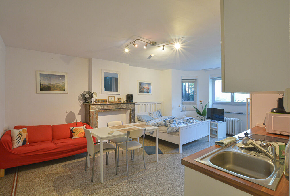 Appartementsgebouw te koop in Etterbeek