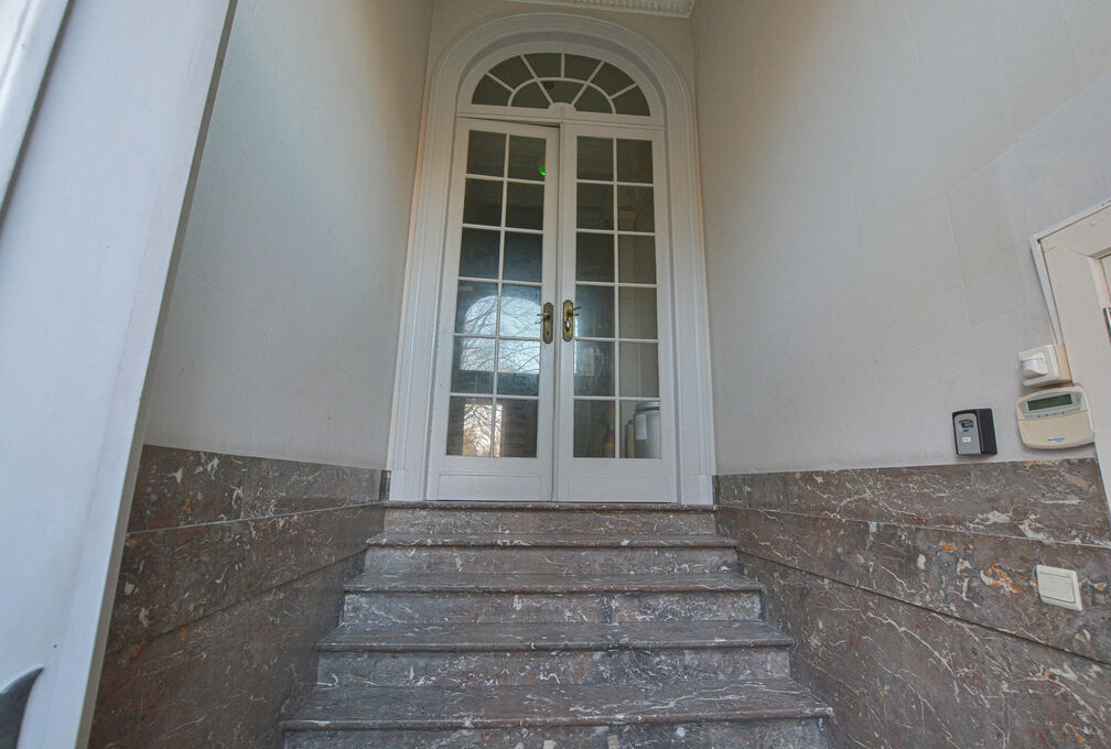 Appartementsgebouw te koop in Etterbeek