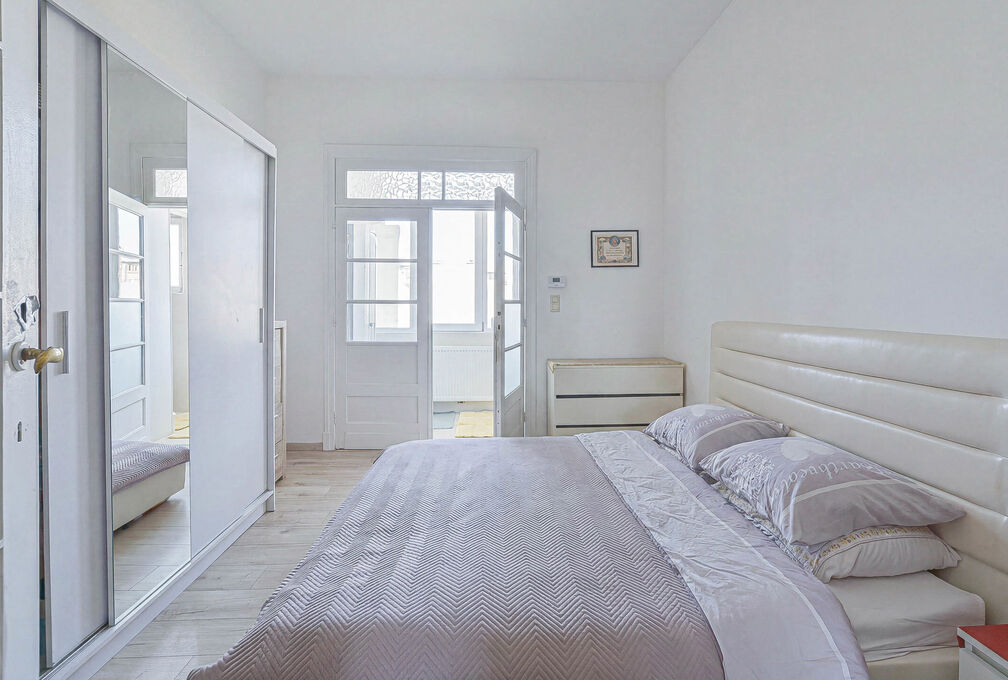 Appartementsgebouw te koop in Schaerbeek