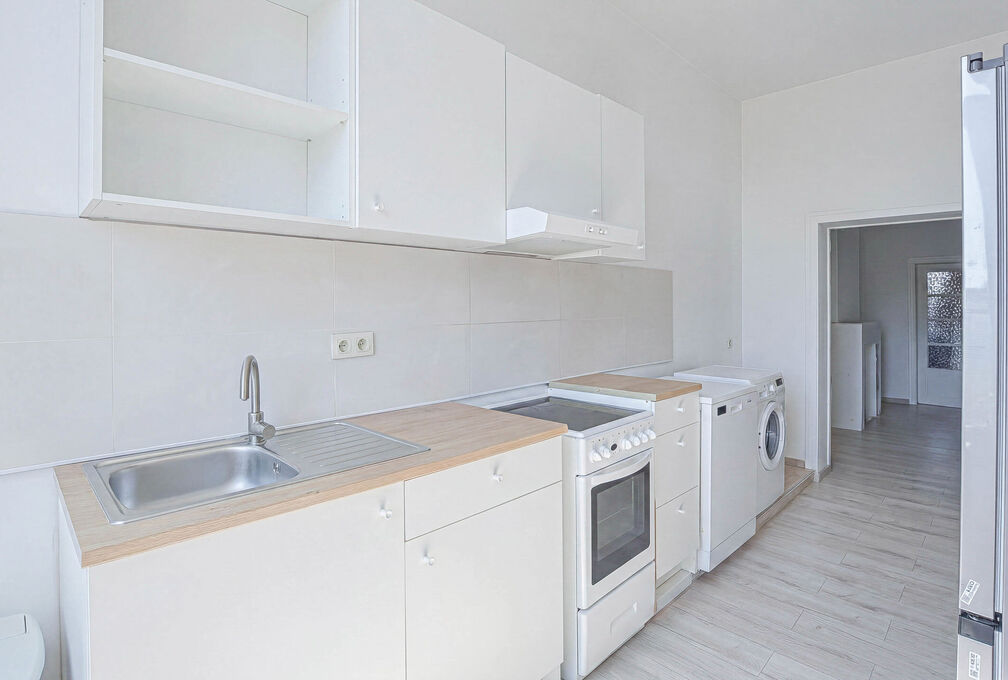 Appartementsgebouw te koop in Schaerbeek