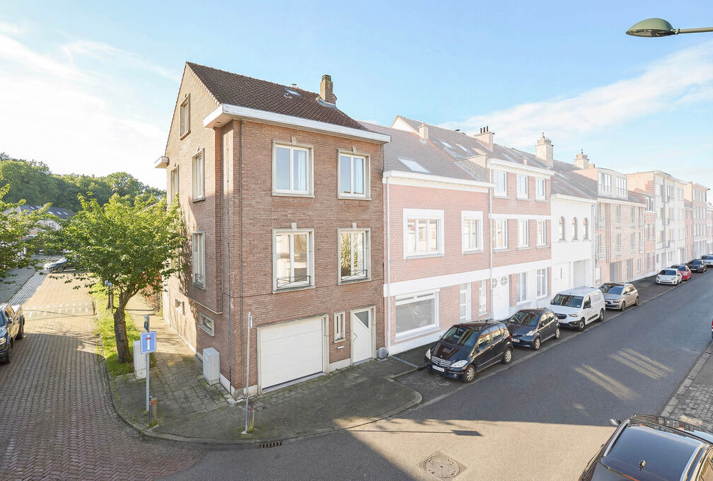 Bel-etage for sale in Sint-Pieters-Woluwe