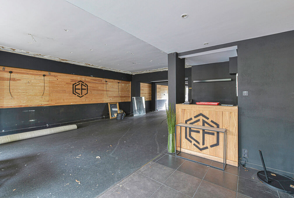 Commerce individuel &agrave; louer &agrave; Woluwe-Saint-Pierre