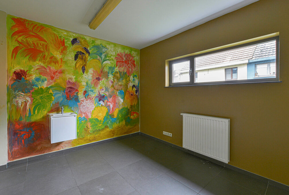 Commercial groundfloor for rent in Kraainem