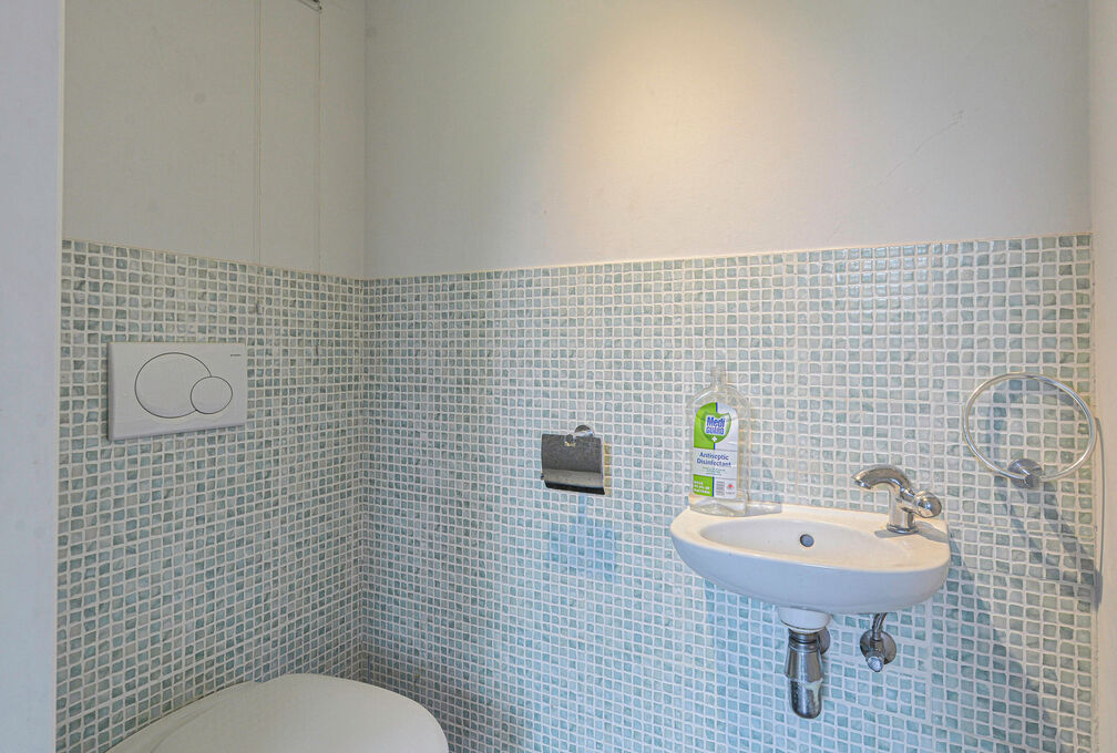 Commercial groundfloor for rent in Kraainem