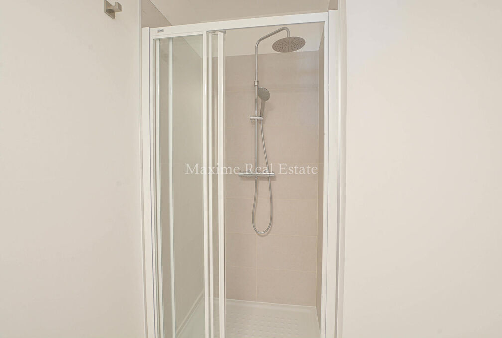 Duplex for rent in Sint-Gillis