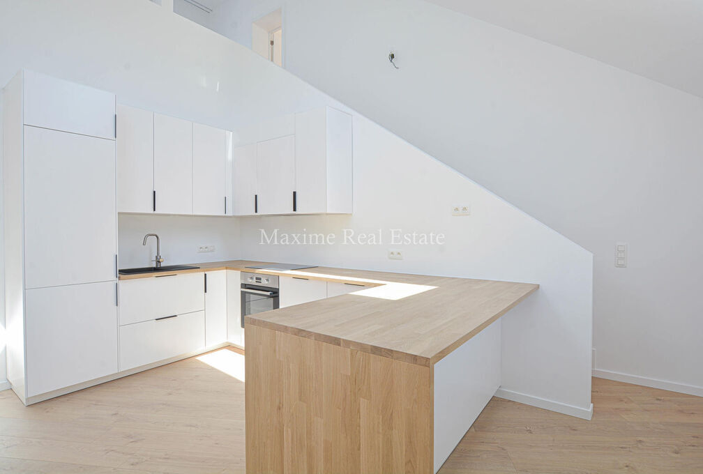 Duplex for rent in Sint-Gillis