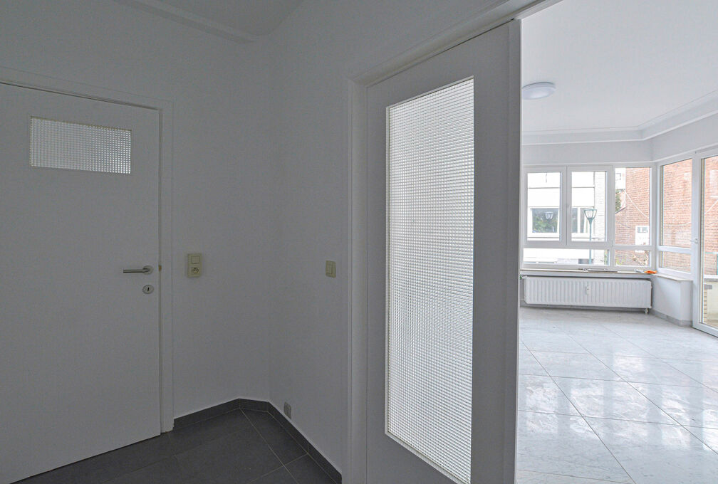 Flat for rent in Sint-Lambrechts-Woluwe