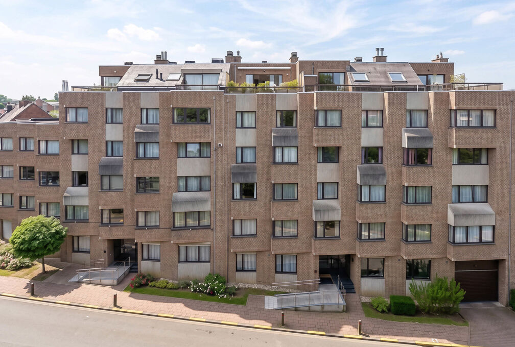 Gelijkvloerse verd. + tuin te koop in Woluwe-Saint-Pierre