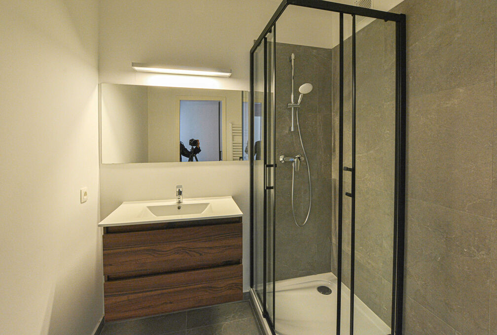 Gelijkvloerse verdieping te huur in Wezembeek-Oppem