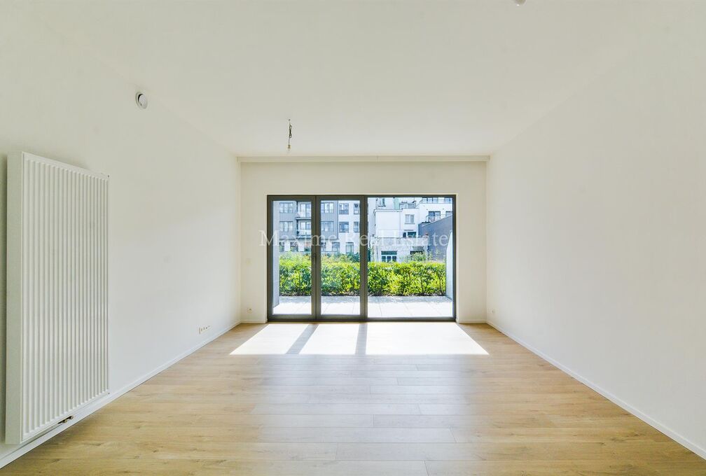 Ground floor for rent in Auderghem