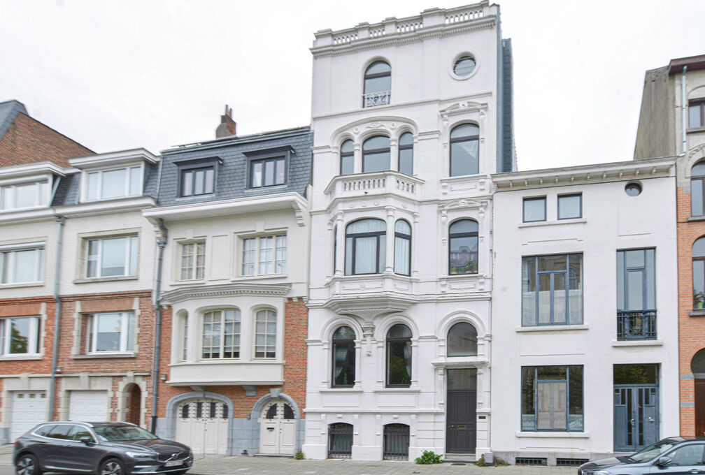 Ground floor for rent in Etterbeek