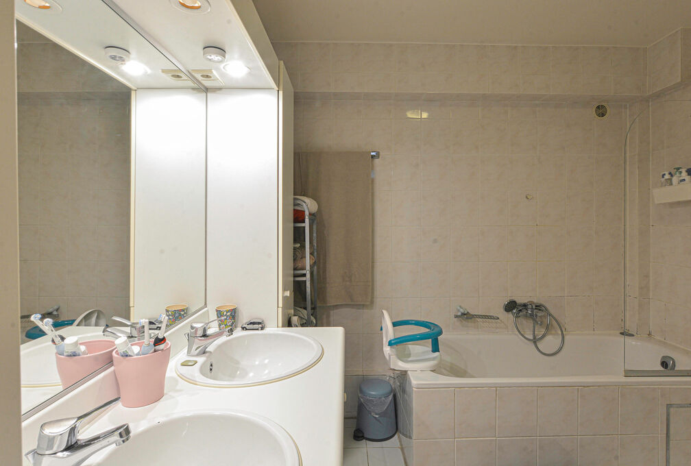 Ground floor for rent in Etterbeek