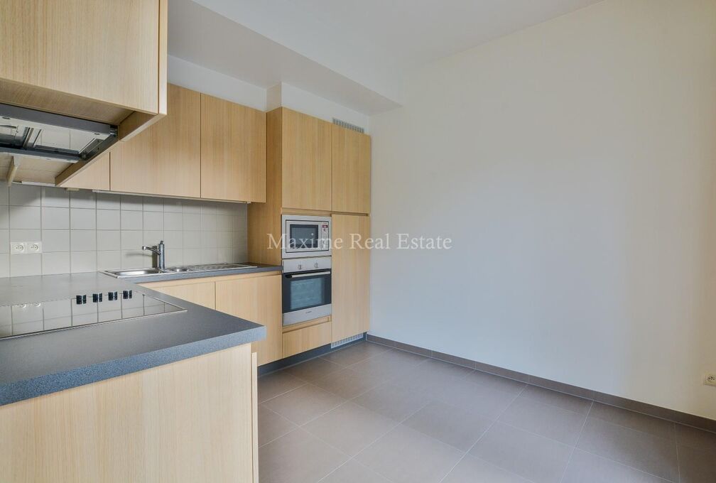 Ground floor for rent in Sint-Pieters-Woluwe