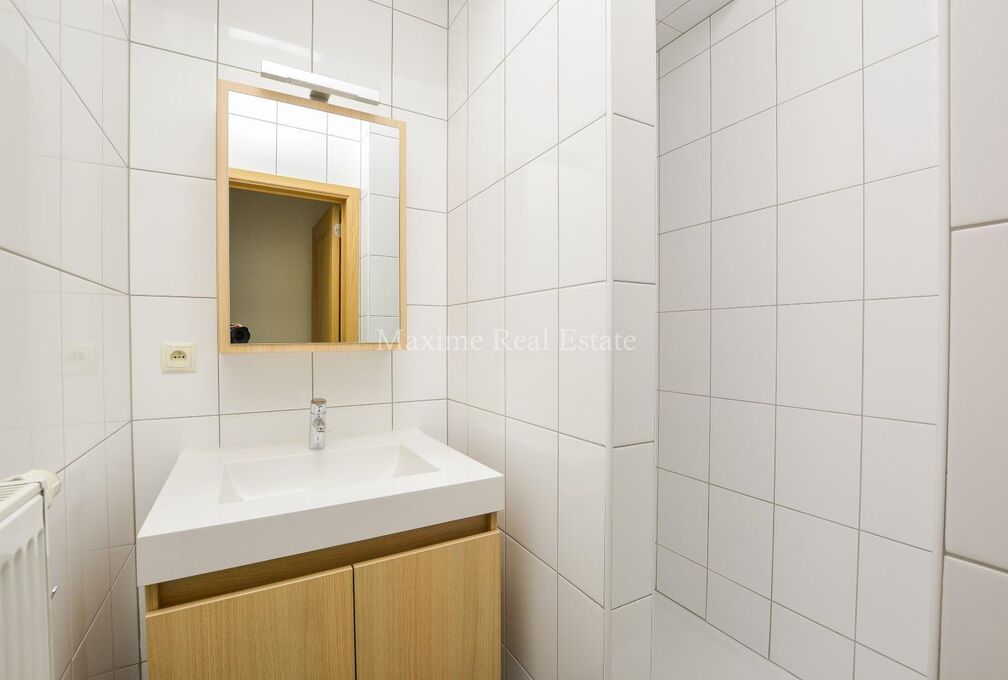 Ground floor for rent in Sint-Pieters-Woluwe