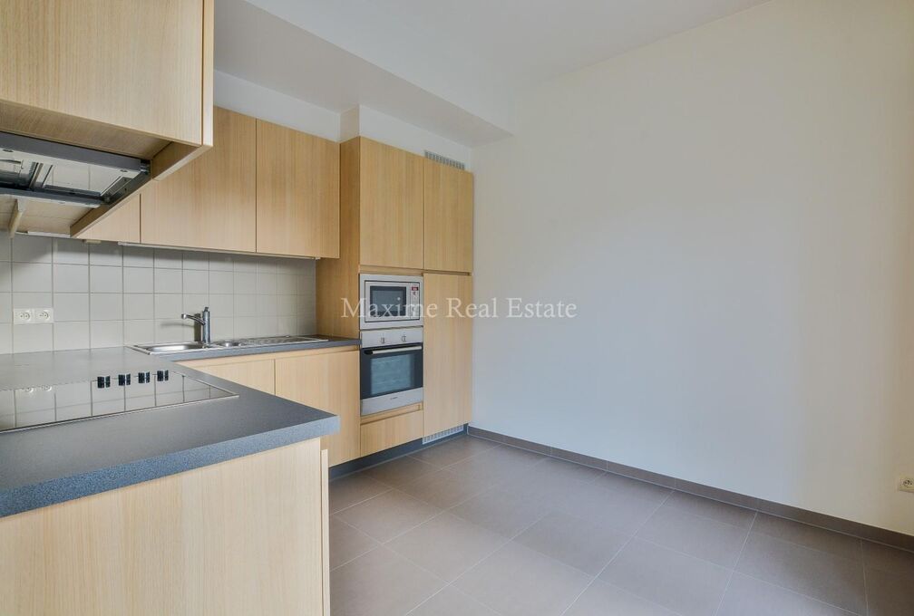 Ground floor for rent in Sint-Pieters-Woluwe