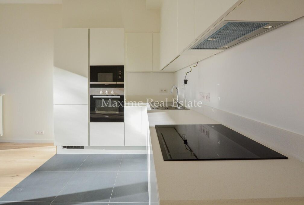 Ground floor with garden for rent in Elsene