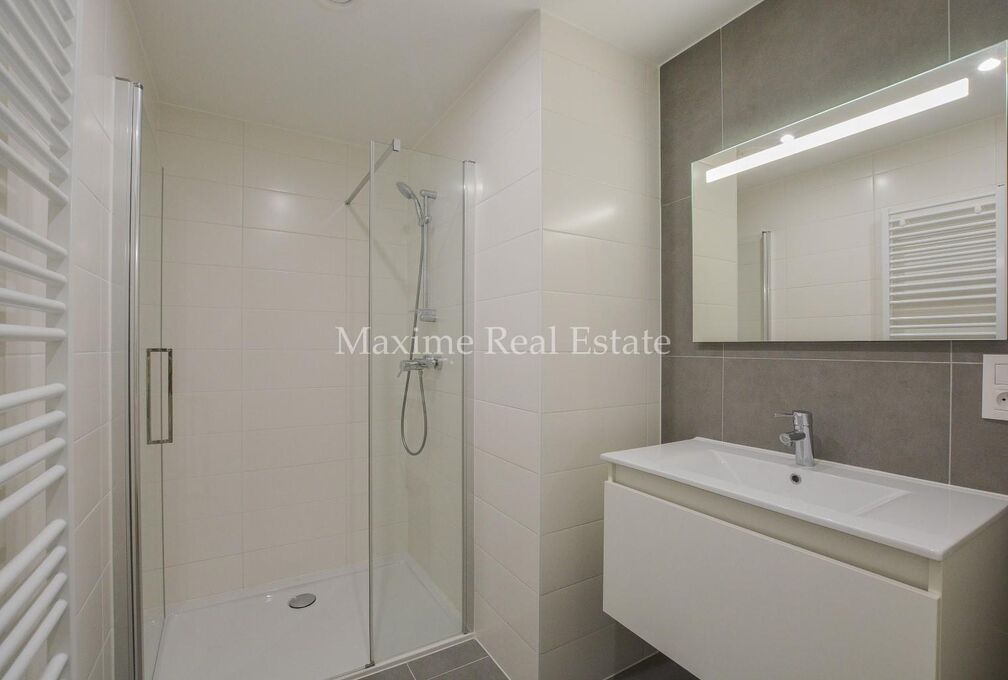 Ground floor with garden for rent in Elsene