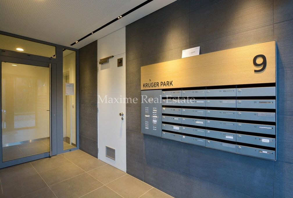Ground floor with garden for rent in Elsene