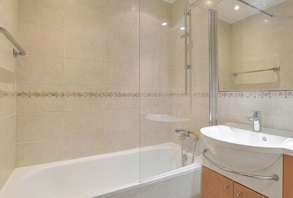 Ground floor with garden for sale in Woluwe-Saint-Pierre