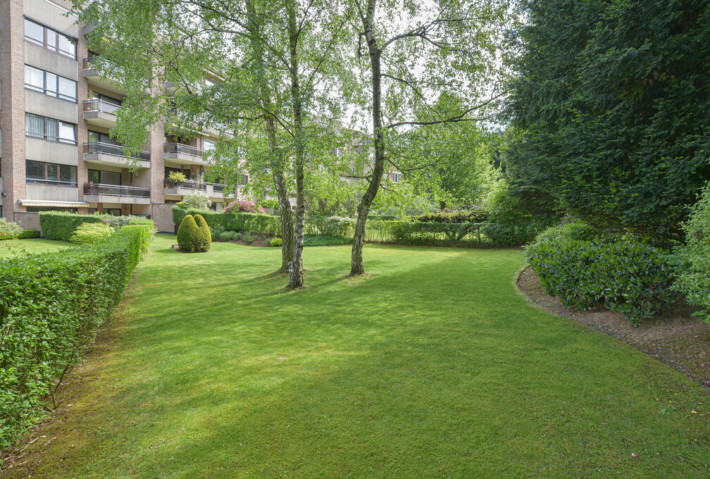 Ground floor with garden for sale in Woluwe-Saint-Pierre