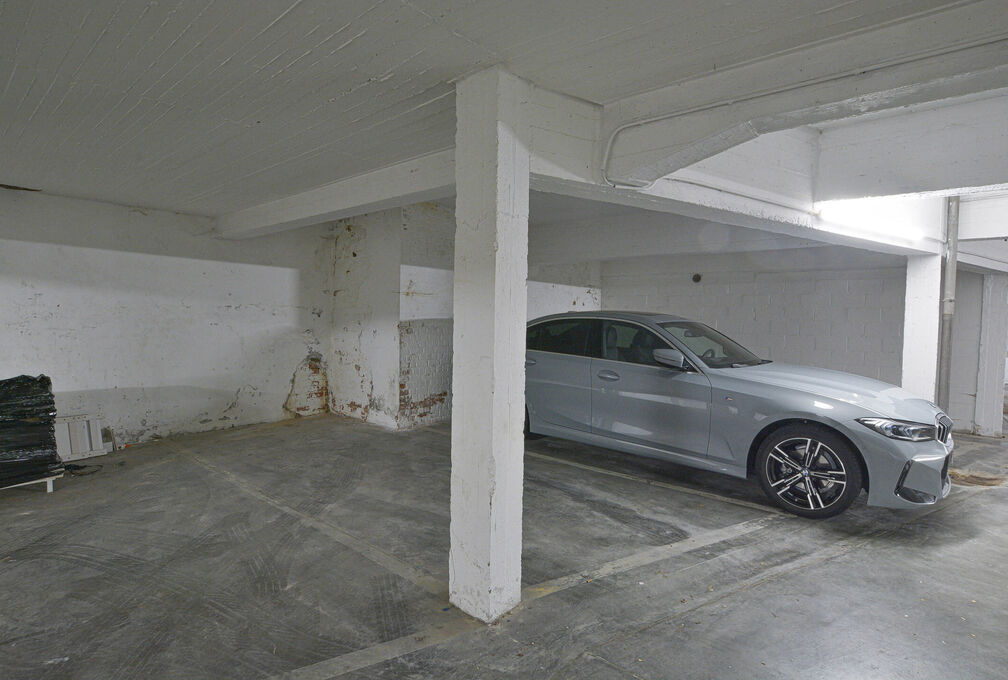 Parking int&eacute;rieur &agrave; vendre &agrave; 