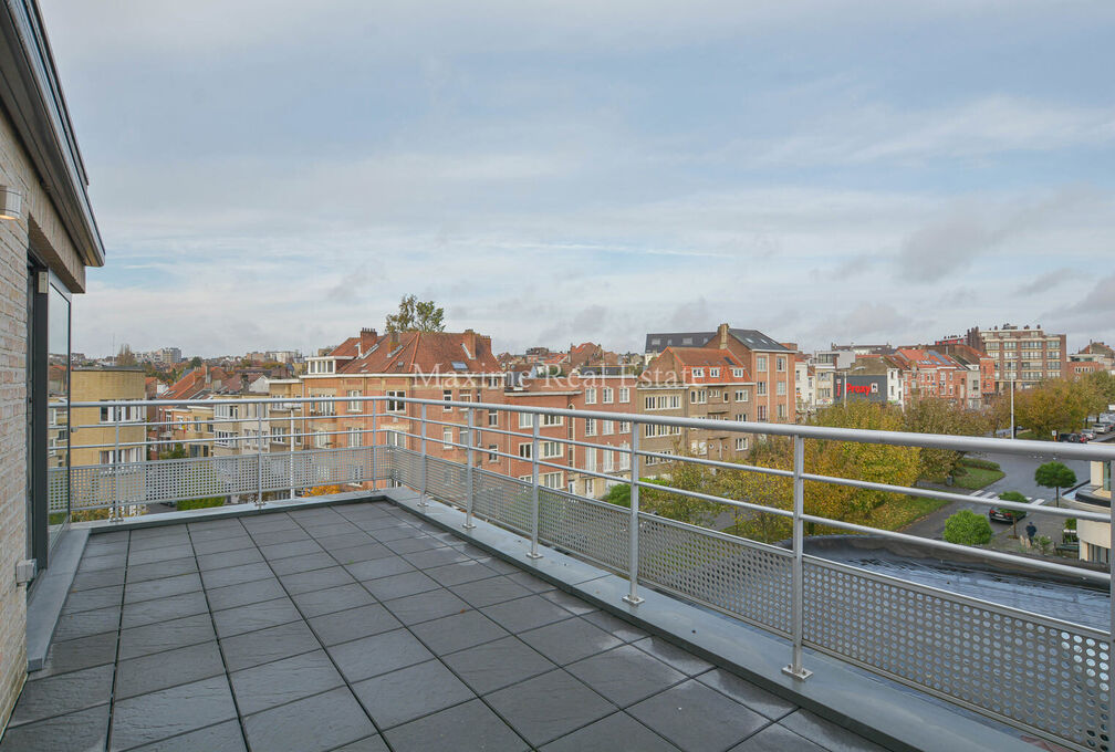 Penthouse for rent in Woluwe-Saint-Lambert