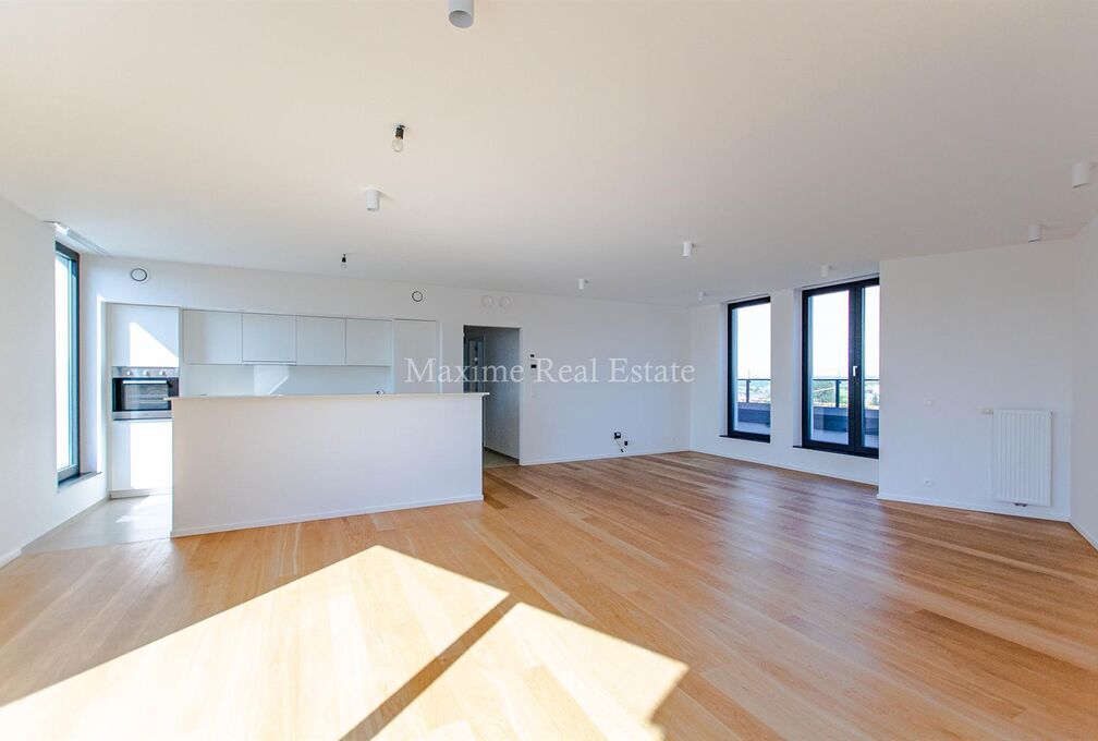 Penthouse for rent in Woluwe-Saint-Lambert