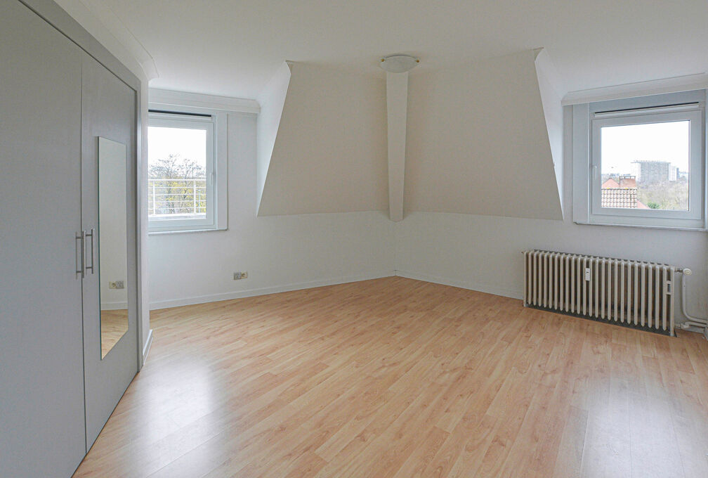 Penthouse for rent in Woluwe-Saint-Lambert