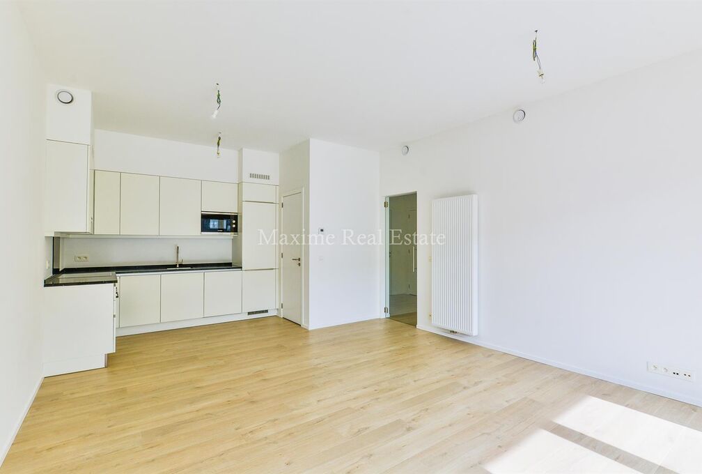 Rez-de-chaussée à louer à Auderghem