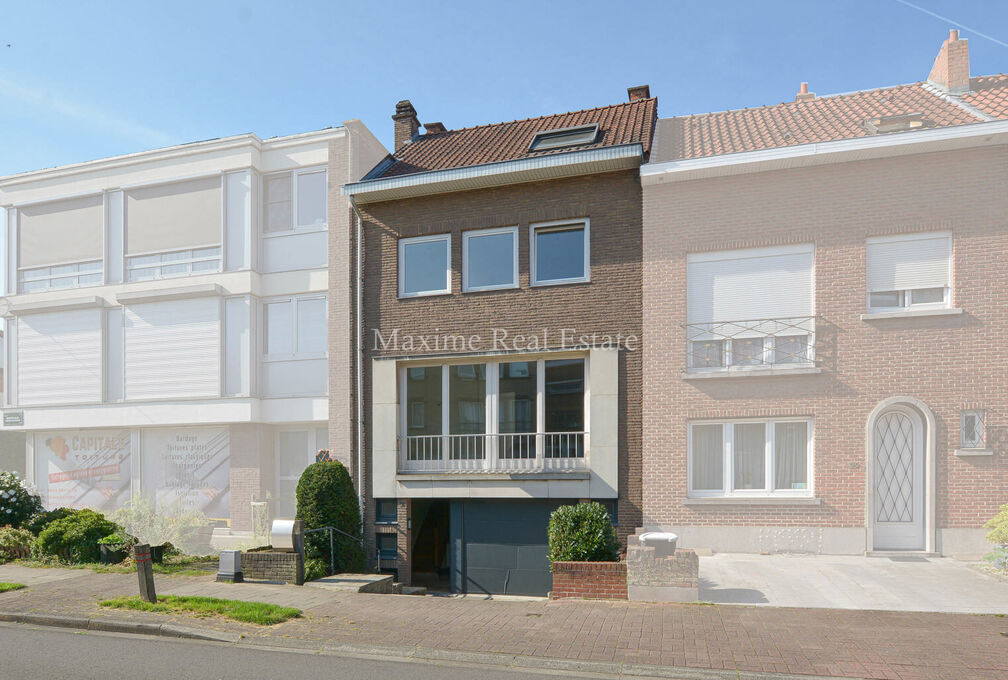 Triplex for sale in Sint-Pieters-Woluwe