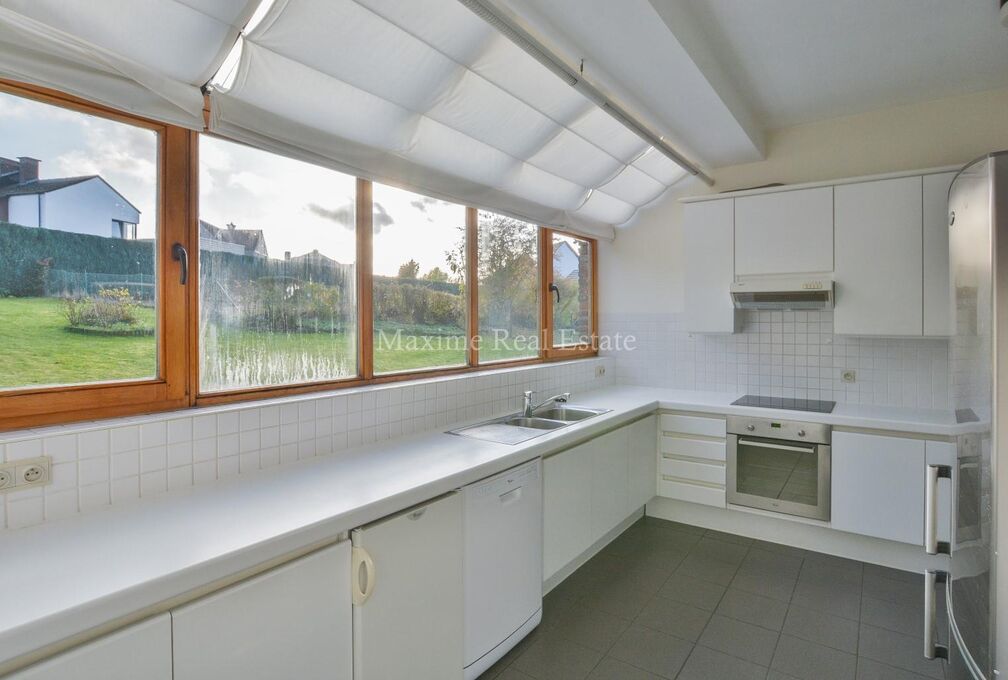 Villa farmtype for rent in Wezembeek-Oppem