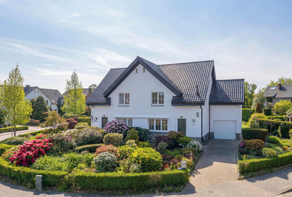 Villa for rent in Kraainem