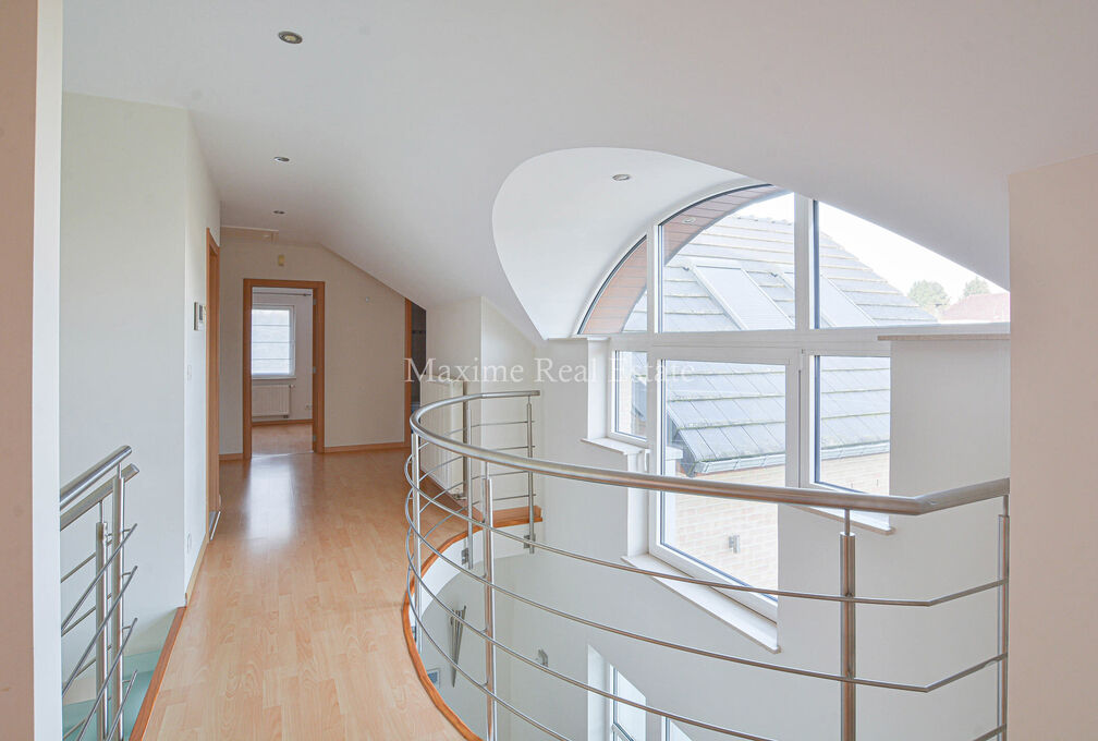 Villa for rent in Wezembeek-Oppem