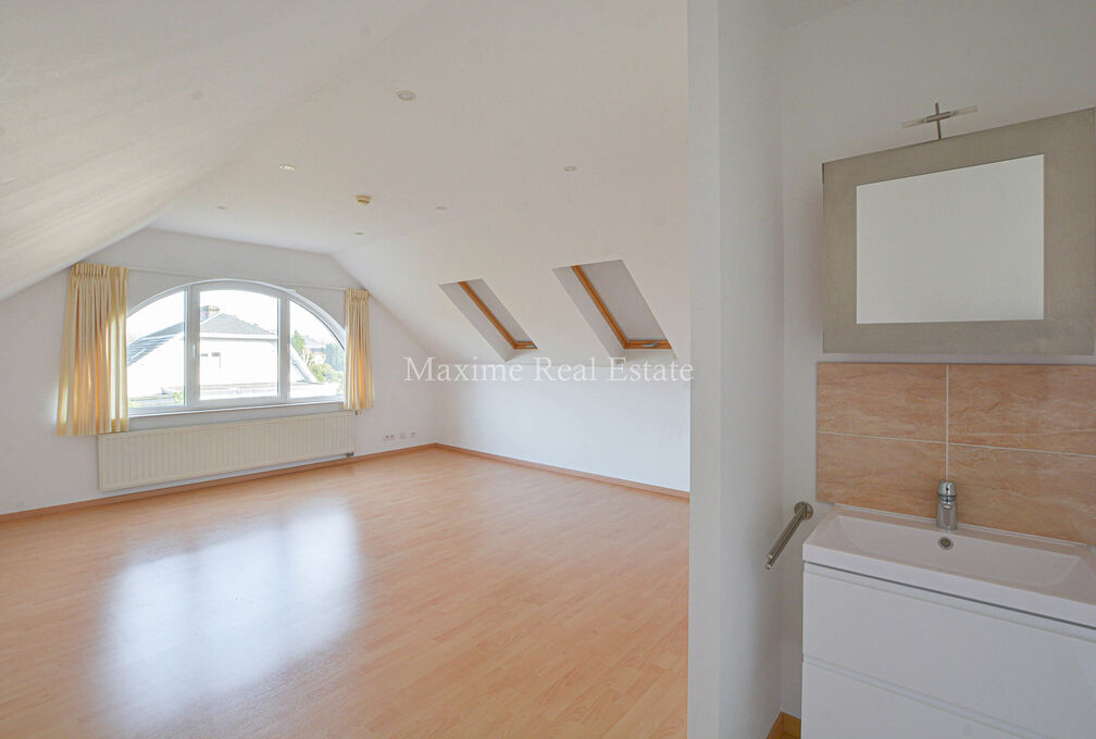 Villa for rent in Wezembeek-Oppem
