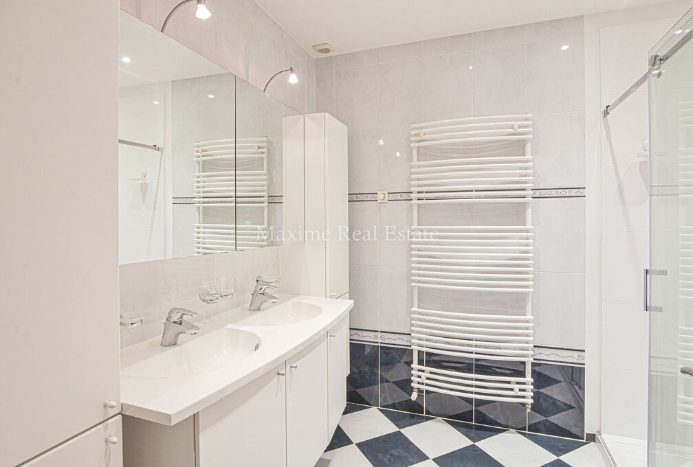 Villa for rent in Wezembeek-Oppem