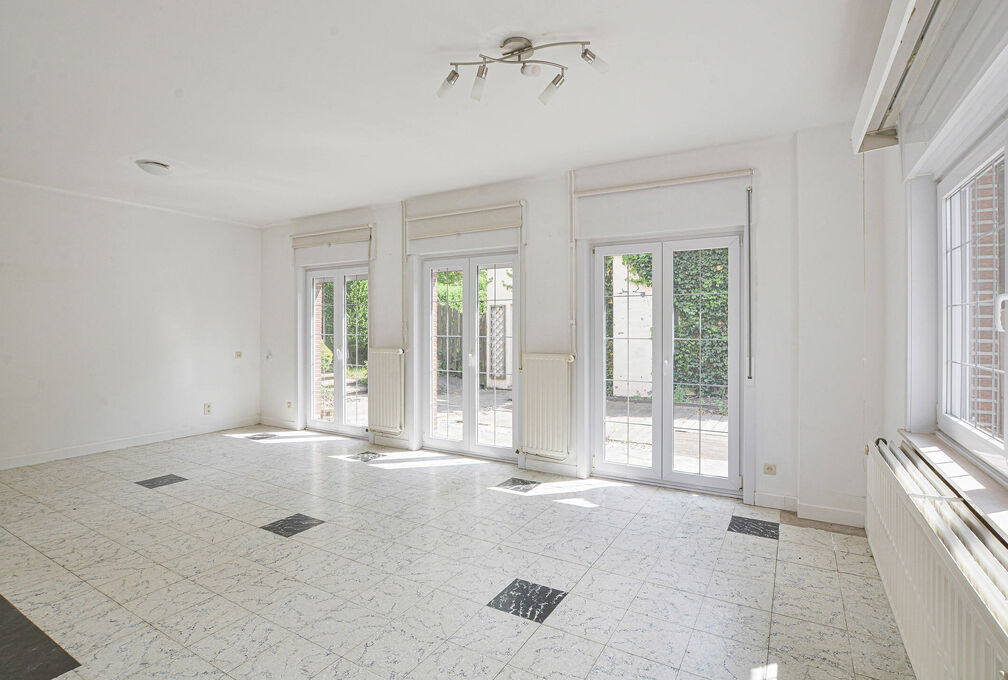 Villa for sale in Wezembeek-Oppem