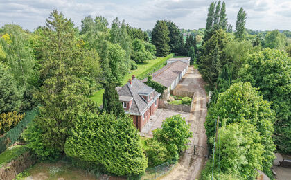 Villa for sale in Wezembeek-Oppem